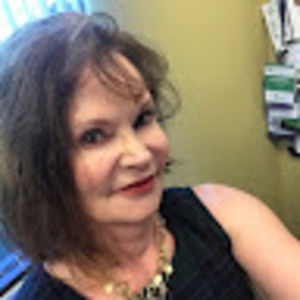 Meet your Posher, Suzanne